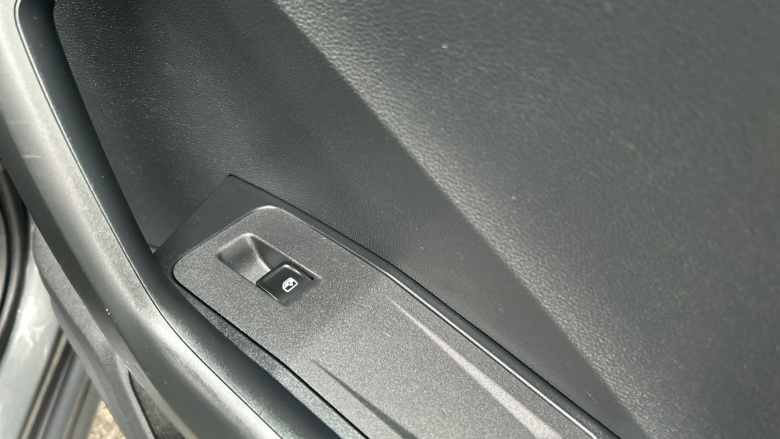 Volkswagen T-Roc 1.0 TSI Life 5dr Petrol Hatchback